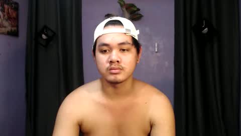 Snapshot of mr_olivercummerx chatting on 11.28.25 mr_olivercummerx online show from 11.28.25