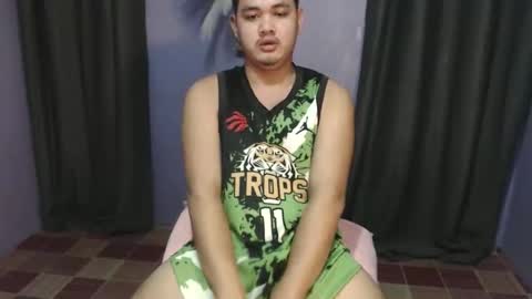 Snapshot of mr_olivercummerx chatting on 12.18.25 mr_olivercummerx online show from 12.18.25