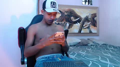 mr_stiven_ online show from 02.17.25