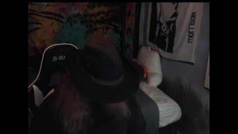 Snapshot of mr_strawberry chatting on 10.07.25 mr_strawberry online show from 10.07.25