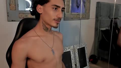 Snapshot of mr_strike chatting on 10.27.25 MR online show from 10.27.25