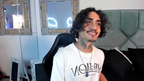 Snapshot of mr_strike chatting on 10.28.25 MR online show from 10.28.25