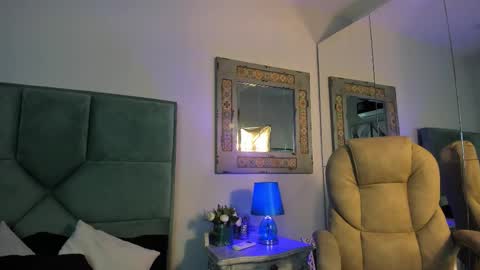 Snapshot of mr_strike chatting on 11.27.25 MR online show from 11.27.25