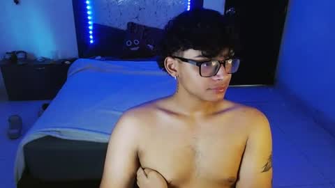 Snapshot of mr_yisuz chatting on 06.19.26 yisuz online show from 06.19.26