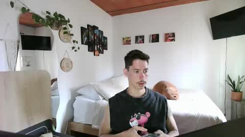 Davian Balcone online show from 02.24.26