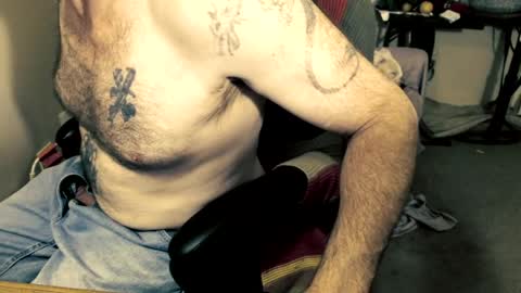 Snapshot of mrbiggintx chatting on 04.15.26 mrbiggintx online show from 04.15.26