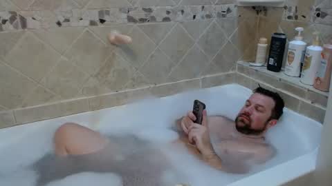 Snapshot of mrbrewscamfam chatting on 01.27.25 MrBrew online show from 01.27.25