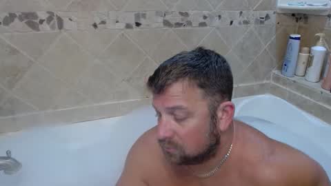 Snapshot of mrbrewscamfam chatting on 02.11.25 MrBrew online show from 02.11.25