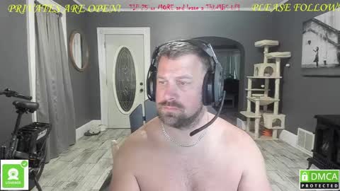 Snapshot of mrbrewscamfam chatting on 02.13.25 MrBrew online show from 02.13.25