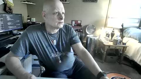 Snapshot of mrclean_55 chatting on 11.06.25 MrClean55 online show from 11.06.25