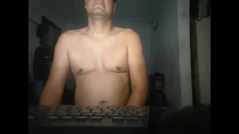 Snapshot of mrdongato01 chatting on 03.08.25 Gato online show from 03.08.25