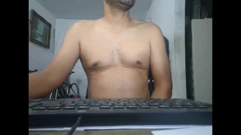 Snapshot of mrdongato01 chatting on 09.27.25 Gato online show from 09.27.25