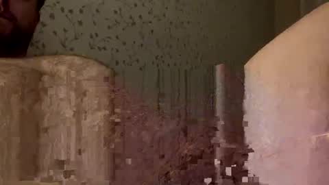 Snapshot of mrel69681500 chatting on 10.01.25 mrel69681500 online show from 10.01.25