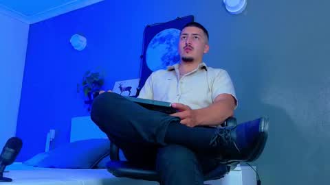 Mr Fox online show from 12.15.25