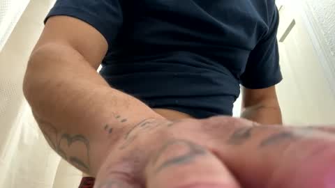 Snapshot of mrfrankfuckforfree chatting on 12.23.24 mrfrankfuckforfree online show from 12.23.24