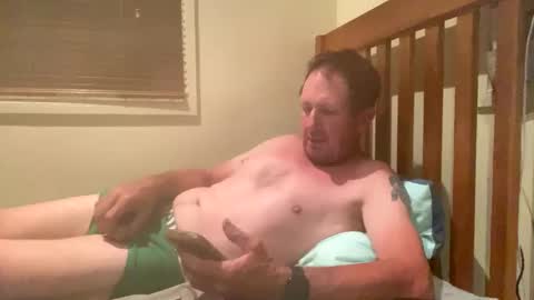 Snapshot of mrgray11xxx chatting on 02.21.25 mrgray11xxx aussie online show from 02.21.25