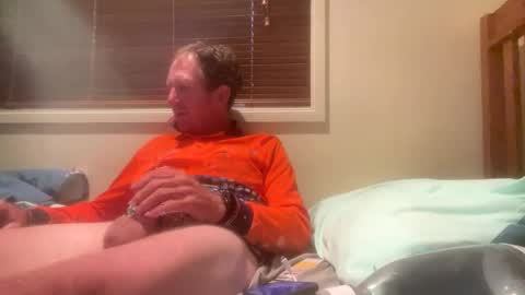Snapshot of mrgray11xxx chatting on 02.26.25 mrgray11xxx aussie online show from 02.26.25