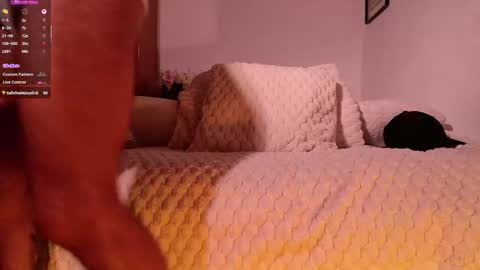 Snapshot of mrj9921 chatting on 10.24.25 Juan online show from 10.24.25