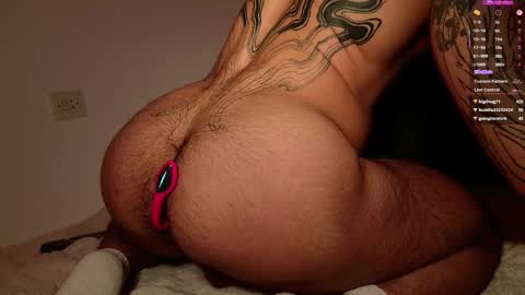 Snapshot of mrj9921 chatting on 03.04.26 Juan online show from 03.04.26