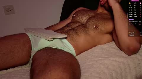 Snapshot of mrj9921 chatting on 03.10.26 Juan online show from 03.10.26