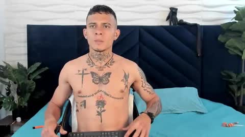 mrjustin_ online show from 12.17.25