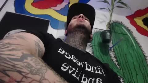 Snapshot of mrmanny__ chatting on 11.08.25 mrmanny__ online show from 11.08.25