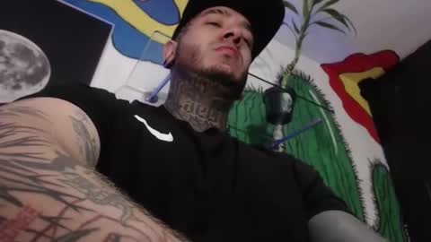 Snapshot of mrmanny__ chatting on 11.21.25 mrmanny__ online show from 11.21.25