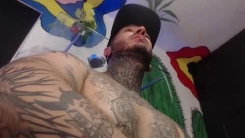 Snapshot of mrmanny__ chatting on 12.17.25 mrmanny__ online show from 12.17.25