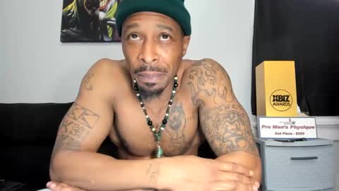 Snapshot of mromg007 chatting on 01.15.25 mromg007 online show from 01.15.25