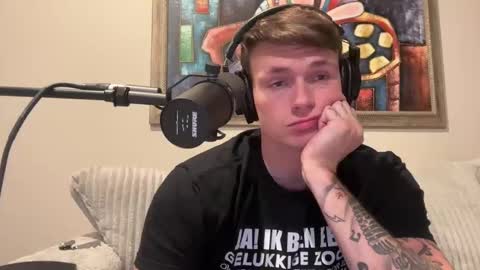 Snapshot of mrryanvoss chatting on 01.17.25 Mr Ryan Voss online show from 01.17.25