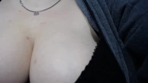 mrs_smith__ online show from 02.28.25