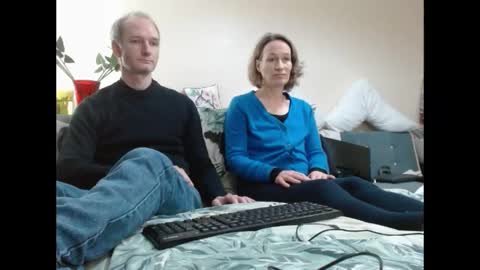 Snapshot of mrs_velvet_vixen_and_mr_stud chatting on 01.10.25 Mrs Velvet Vixen online show from 01.10.25