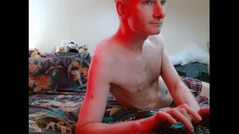 Snapshot of mrs_velvet_vixen_and_mr_stud chatting on 10.28.25 Mrs Velvet Vixen online show from 10.28.25