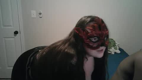 Snapshot of mrsblacknmrwhite chatting on 01.12.25 mrsblacknmrwhite online show from 01.12.25