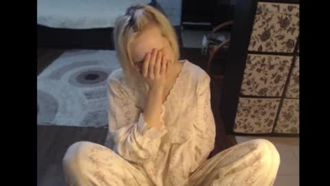 Sasha online show from 11.24.25