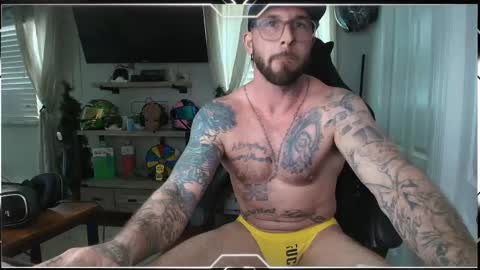 Snapshot of mrstr33tfr33k chatting on 02.17.25 mrstr33tfr33k online show from 02.17.25