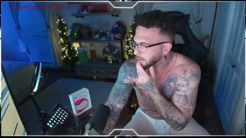 Snapshot of mrstr33tfr33k chatting on 02.28.25 mrstr33tfr33k online show from 02.28.25