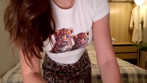 Snapshot of ms_seductive chatting on 10.31.25 Your M online show from 10.31.25