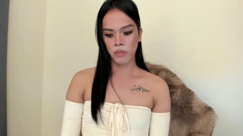 selena online show from 01.15.25