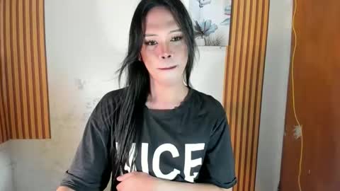 selena online show from 10.23.25