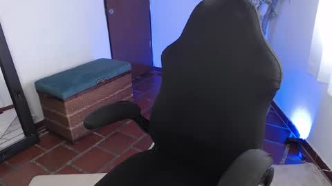 Sofia online show from 10.17.25