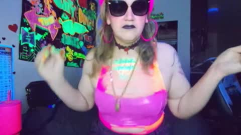 Cunty Luxxe online show from 10.14.25