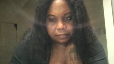 Snapshot of msjonemillion chatting on 01.12.25 Chocolate Candy Stick online show from 01.12.25