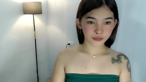 Snapshot of mstefany chatting on 12.21.24 tefany online show from 12.21.24