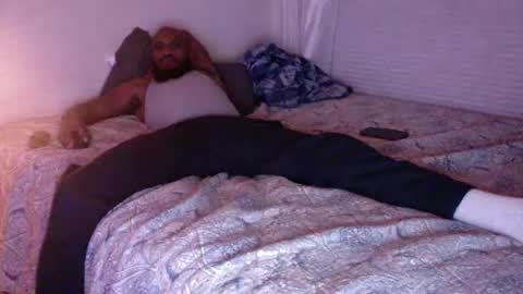 Snapshot of mt_visuals chatting on 12.30.24 mt visuals online show from 12.30.24