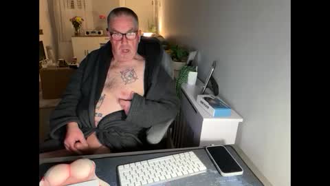 Snapshot of mtb1697 chatting on 11.24.25 mtb1697 online show from 11.24.25