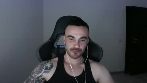 Snapshot of mu5clemania chatting on 03.09.25 Victor online show from 03.09.25