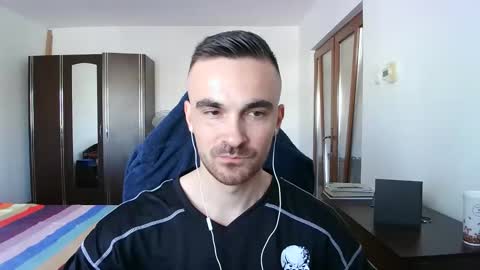 Snapshot of mu5clemania chatting on 10.21.25 Victor online show from 10.21.25