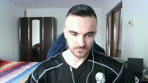 Snapshot of mu5clemania chatting on 10.22.25 Victor online show from 10.22.25