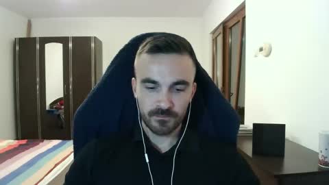 Snapshot of mu5clemania chatting on 10.31.25 Victor online show from 10.31.25